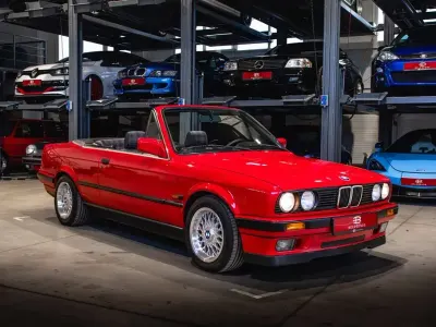 Gebraucht BMW 320 129 PS (94 kW) 1991 Rot Cabrio