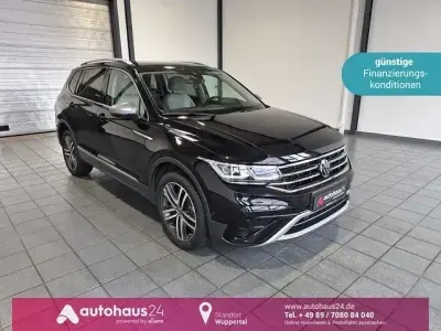 Gebraucht VW Tiguan Allspace Elegance 200 PS (147 kW) 2022 Schwarz SUV