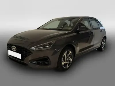 Neu Hyundai i30 GO! 97 PS (71 kW) 2025 Weiß Limousine