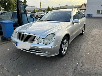 Gebraucht Mercedes E200 163 PS (119 kW) 2003 Grau Kombi