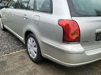 gebraucht Toyota Avensis Kombi, 2,0 , TÜV neu , Motor AT 150000