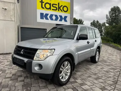 Gebraucht Mitsubishi Pajero Invite 170 PS (125 kW) 2008 Silber SUV