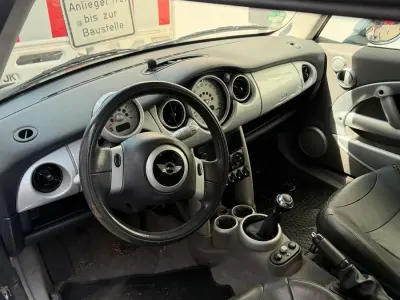 Gebraucht Mini ONE 90 PS (66 kW) 2002 Schwarz Kleinwagen