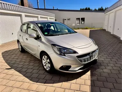 Usata Opel Corsa Color Edition 90 CV (66 kW) 2016 Argento Utilitaria