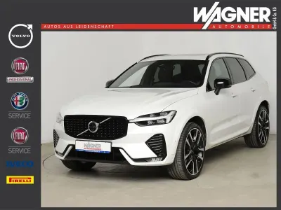 Używany Volvo XC60 Ultimate 235 KM (172 kW) 2023 Biały SUV