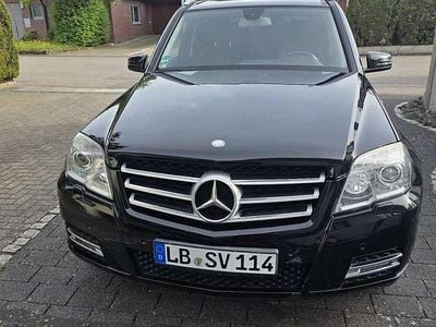 Second-hand Mercedes GLK220 170 CP (125 kW) 2011 Negru SUV