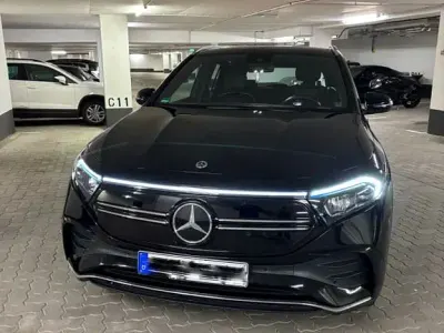 Second-hand Mercedes EQA250 AMG line 139 kW (190 CP) 2022 Negru SUV