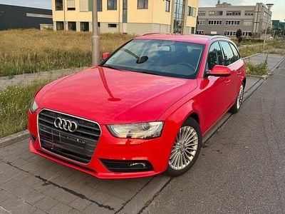 Gebraucht Audi A4 Ambition 150 PS (110 kW) 2015 Rot Kombi