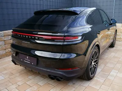 Gebraucht Porsche Cayenne E-Hybrid Coupe 470 PS (345 kW) 2025 Schwarz SUV