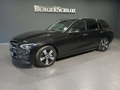 Gebraucht Mercedes C200 163 PS (119 kW) 2023 Metalliclack obsidianschwarz metallic Limousine