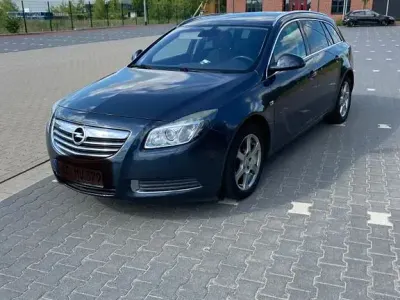 Gebraucht Opel Insignia Sport 131 PS (96 kW) 2010 Blau Kombi