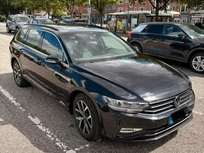 Gebraucht VW Passat Business 200 PS (147 kW) 2022 Schwarz Kombi