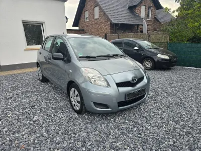 Gebraucht Toyota Yaris 100 PS (73 kW) 2009 Grau Kleinwagen