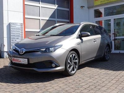 Second-hand Toyota Auris Touring Sports Edition 136 CP (100 kW) 2015 Maro Break