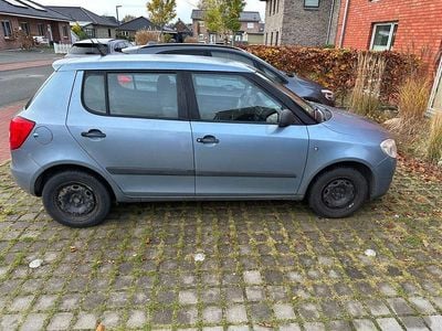 Gebraucht Skoda Fabia Classic 69 PS (50 kW) 2009 Blau Limousine