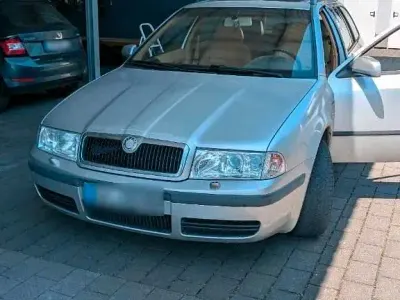 Gebraucht Skoda Octavia 110 PS (80 kW) 2002 Silber Kombi