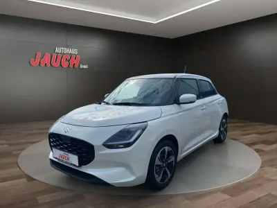 Neu Suzuki Swift Comfort+ 83 PS (61 kW) 2026 Pure white pearl metallic Kleinwagen