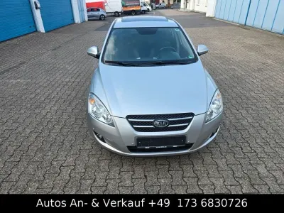 Gebraucht Kia Ceed EX 122 PS (89 kW) 2007 Silber Kleinwagen