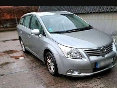 gebraucht Toyota Avensis / TÜV/ Winterreifen/ Anhängerkupplung