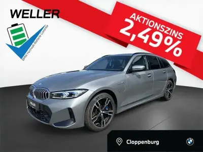 Gebraucht BMW 330e Performance 292 PS (214 kW) 2025 Grau Limousine