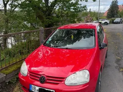 Używany VW Golf V 116 KM (85 kW) 2006 Czerwony Hatchback