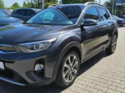 Gebraucht Kia Stonic Platinum 120 PS (88 kW) 2019 (abt) graphite met. SUV