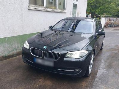 Usata BMW 530 Sport Line 258 CV (189 kW) 2013 Nero Station wagon