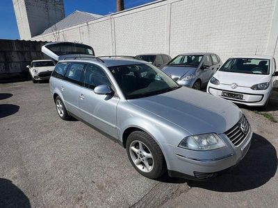 Begagnad VW Passat 101 HK (74 kW) 2005 Grå Kombi