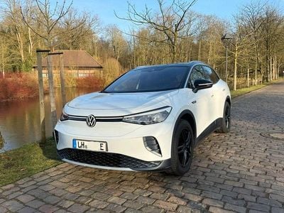 Weiß Gebraucht 2021 VW ID.4 Pro Performance SUV | 25.470 € (Fairer Preis)