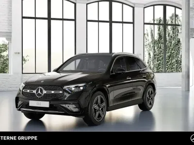 Używany Mercedes GLC300e AMG 197 KM (144 kW) 2026 Czarny SUV