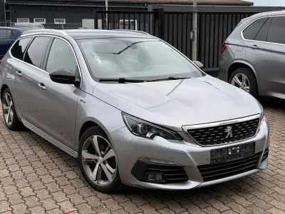 Gebraucht Peugeot 308 SW GT-line 131 PS (96 kW) 2019 Grau Limousine