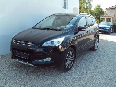 Gebraucht Ford Kuga Individual 179 PS (131 kW) 2015 Schwarz SUV
