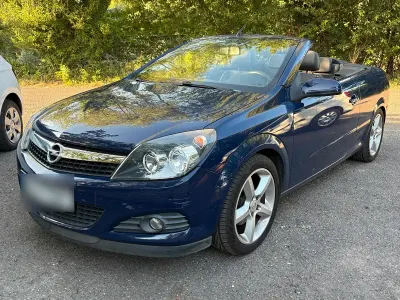 Gebraucht Opel Astra 140 PS (102 kW) 2006 Blau Cabrio