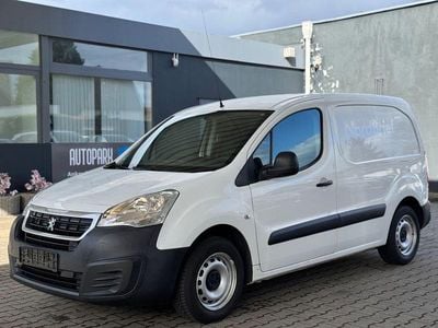 Gebraucht Peugeot Partner Premium 99 PS (72 kW) 2018 Weiß Van / Kleinbus
