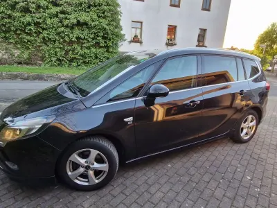 Gebraucht Opel Zafira OPC 131 PS (96 kW) 2013 Schwarz Van / Kleinbus
