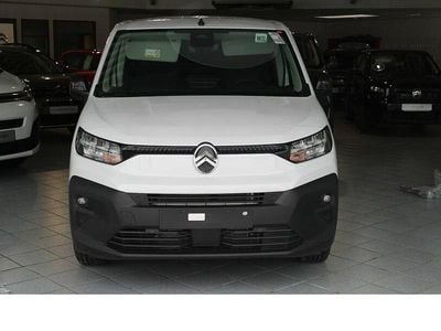 Neu Citroën Berlingo 131 PS (96 kW) 2026 Lackierung weiss icy/deckende Van / Kleinbus