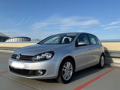 Gebraucht VW Golf VI Highline 122 PS (89 kW) 2011 Silber Kleinwagen