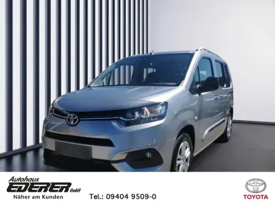 Gebraucht Toyota Proace Verso City 131 PS (96 kW) 2022 Grau Kombi