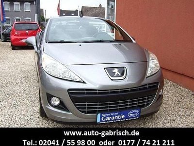 Gebraucht Peugeot 207 Active 120 PS (88 kW) 2012 Grau ermitage Cabrio