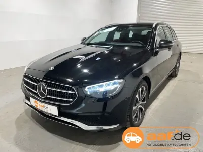 Gebraucht Mercedes E300 Avantgarde 320 PS (235 kW) 2022 Schwarz Kombi