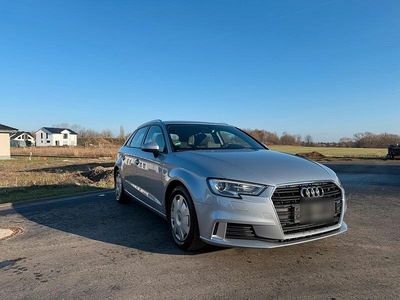 Silber Gebraucht 2019 Audi A3 Limousine | 11.790 €