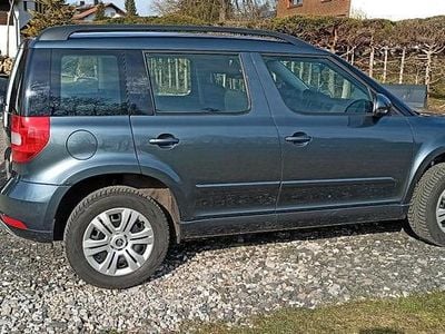 Gebraucht Skoda Yeti 120 PS (88 kW) 2016 Grau SUV