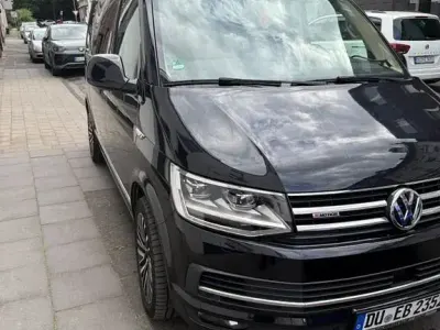 Gebraucht VW Multivan Highline 204 PS (150 kW) 2016 Schwarz Van / Kleinbus