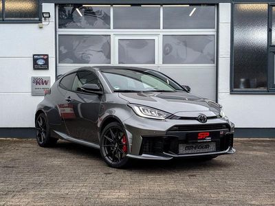 Usata Toyota Yaris 280 CV (205 kW) 2025 Grigio Utilitaria