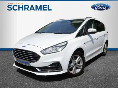 Gebraucht Ford S-MAX Titanium 150 PS (110 kW) 2023 Weiß Van / Kleinbus