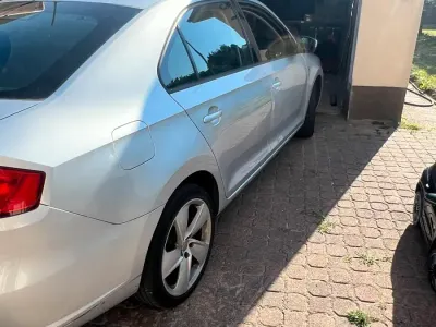 Gebraucht Seat Toledo Style 105 PS (77 kW) 2013 Silber Kleinwagen