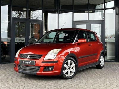 Usado Suzuki Swift Exclusive 102 HP (75 kW) 2009 Laranja Citadino