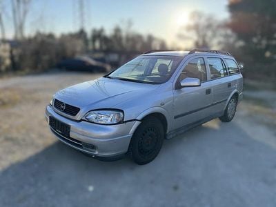 Gebraucht Opel Astra 84 PS (61 kW) 2002 Silber Kombi