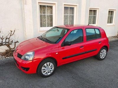 Gebraucht Renault Clio II Campus 60 PS (44 kW) 2009 Rot Limousine