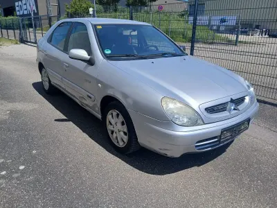 Gebraucht Citroën Xsara 75 PS (55 kW) 2003 Silber Limousine